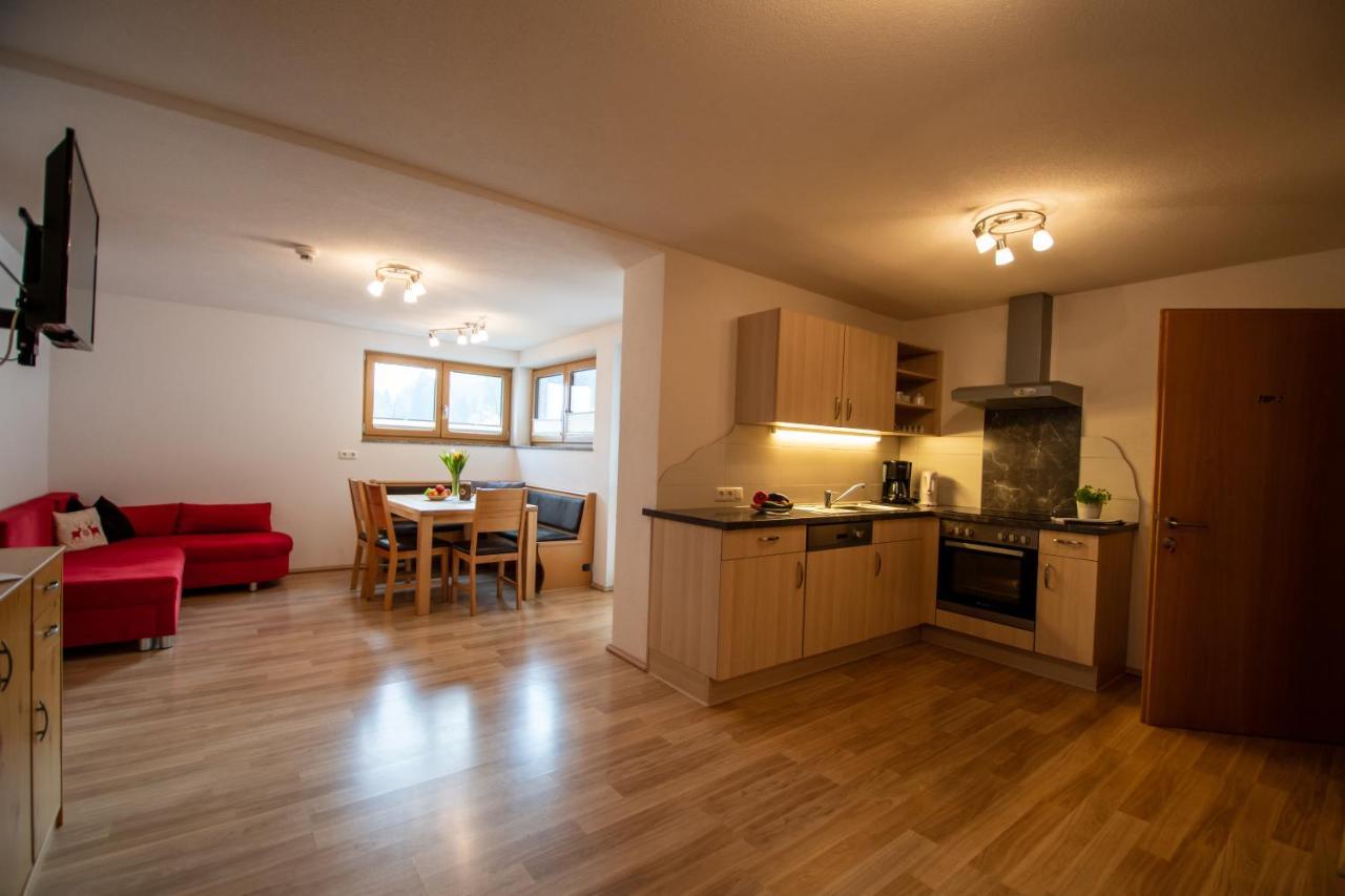 Appartement Haus Raggl à Landeck Extérieur photo