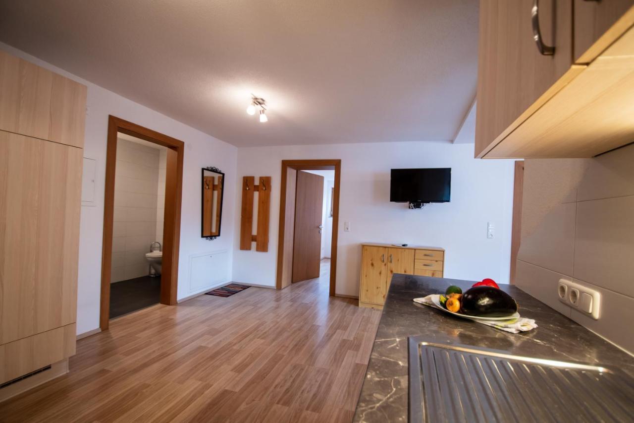 Appartement Haus Raggl à Landeck Extérieur photo